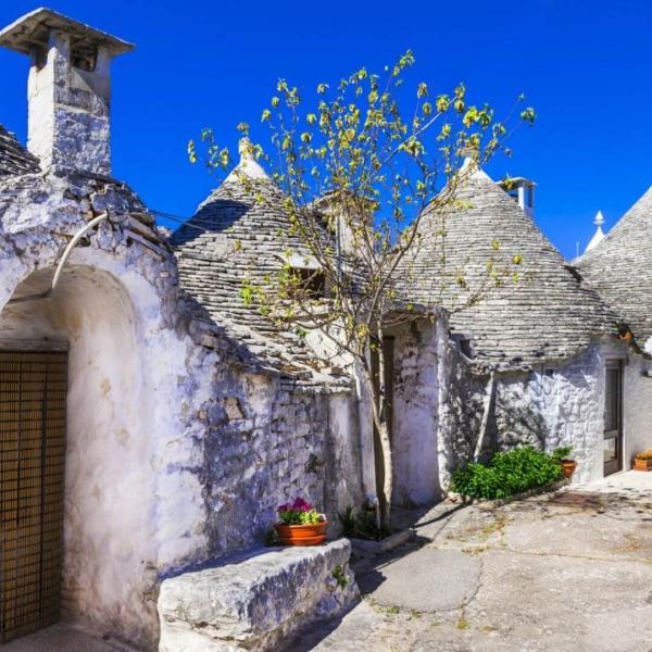 Amalfi & Puglia Turu Türk Havayolları ile 4 Gece 5 Gün (NAP-BRI) IS001