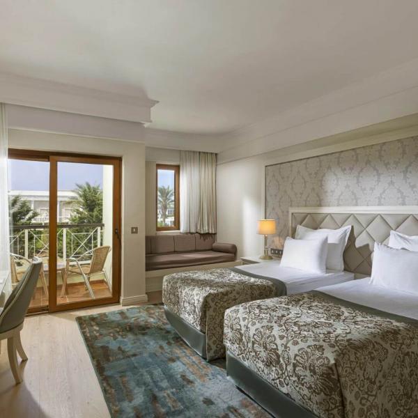 Kaya Artemis Resort & Casino Hotel 