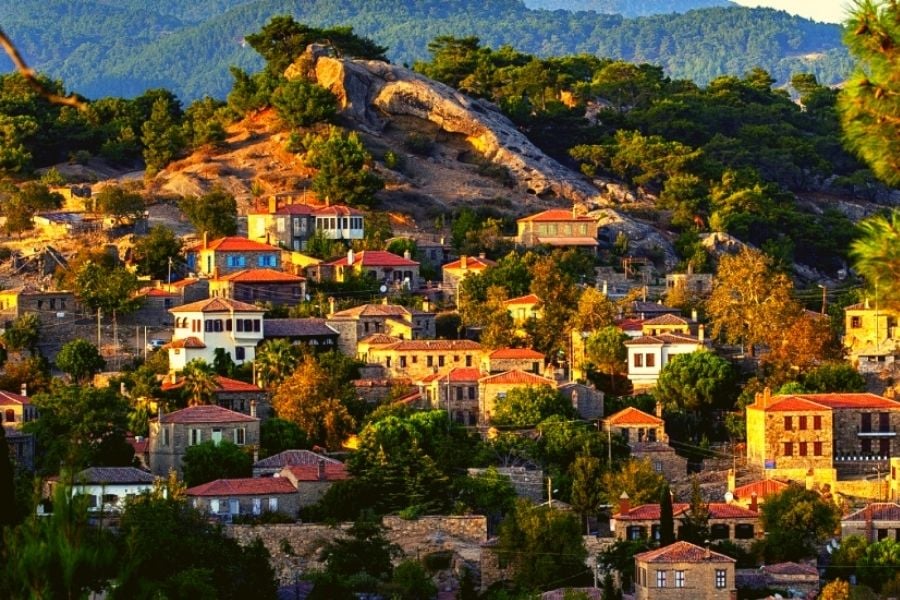 Türkiye’nin En Fotojenik Köyü: Adatepe