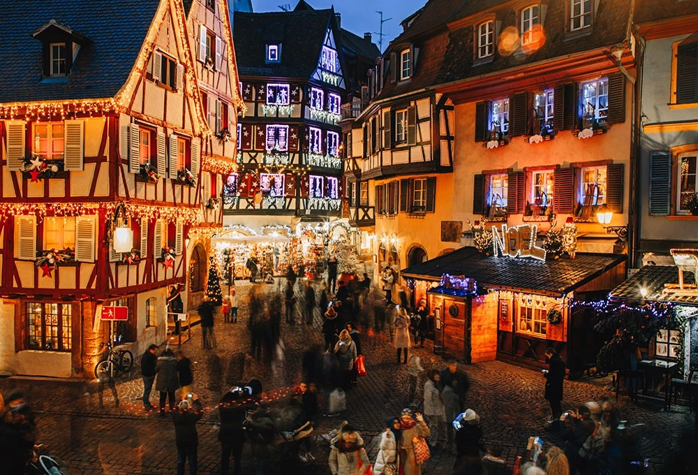 ELEGANT NOEL PAZARLARI Türk Hava Yolları ile 3 Gece (Zrh-Bsl)