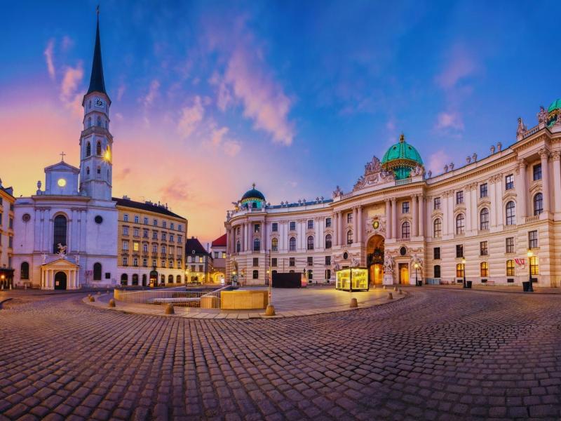 PRAG & VİYANA & BUDAPEŞTE Pegasus Hava Yolları ile 7 Gece