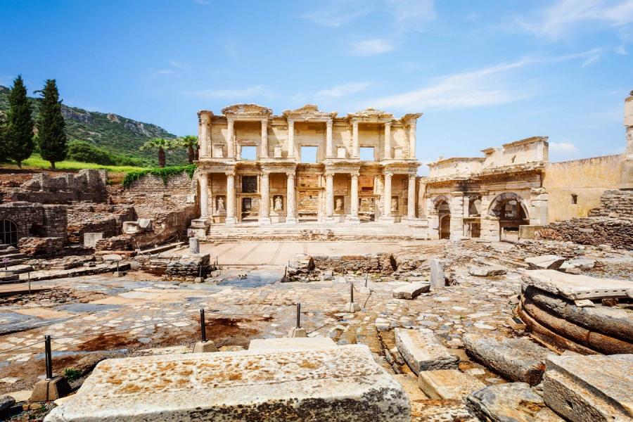 İzmir Çıkışlı Gece Işıklarında Efes Antik Kenti ve Şirince Gece Turu