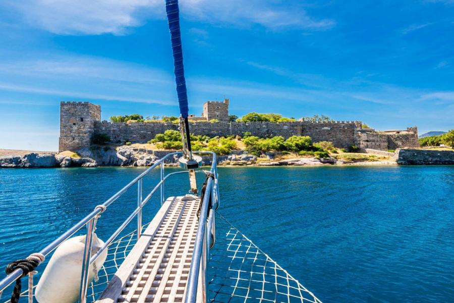 İzmir Çıkışlı Otobüslü Marmaris Bodrum Datça Turu