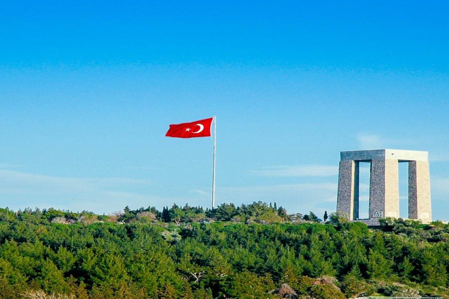 İzmir Çıkışlı Otobüslü Günübirlik Çanakkale Şehitlik Turu