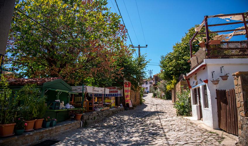 Adana Çıkışlı Uçaklı Marmara`nın Tarihi Başkentleri ( Kazdağları Jeep Safari ve Ayvalık Tekne Turu İle) 4 Gece Otel Konaklamalı