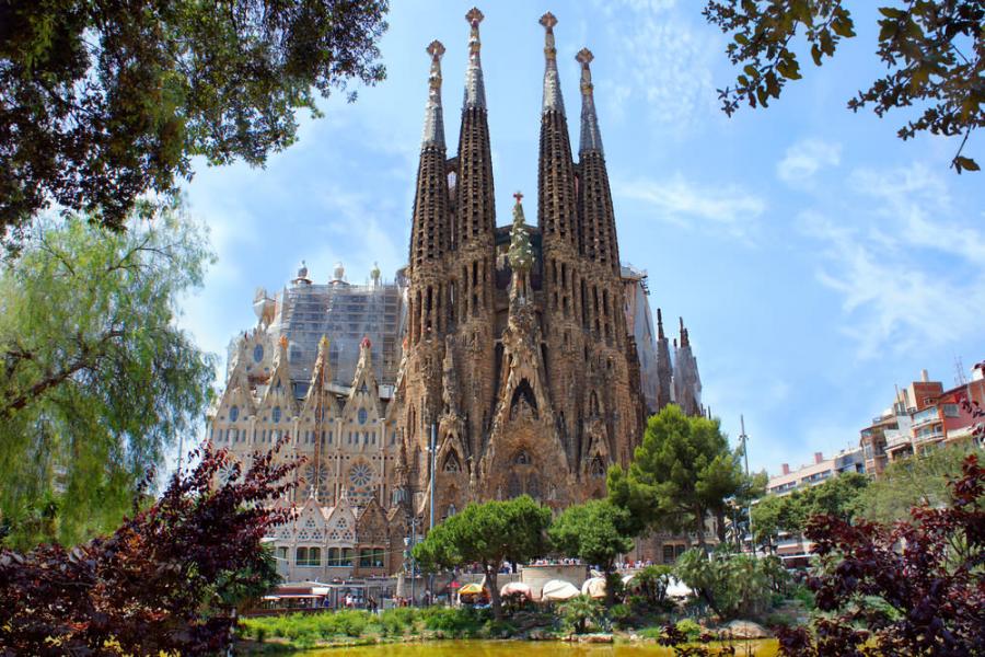 GAUDİ’DEN DALİ’YE BARSELONA TURU THY İLE 3 GECE SÖMESTRE ÖZEL (BCN-BCN) 
