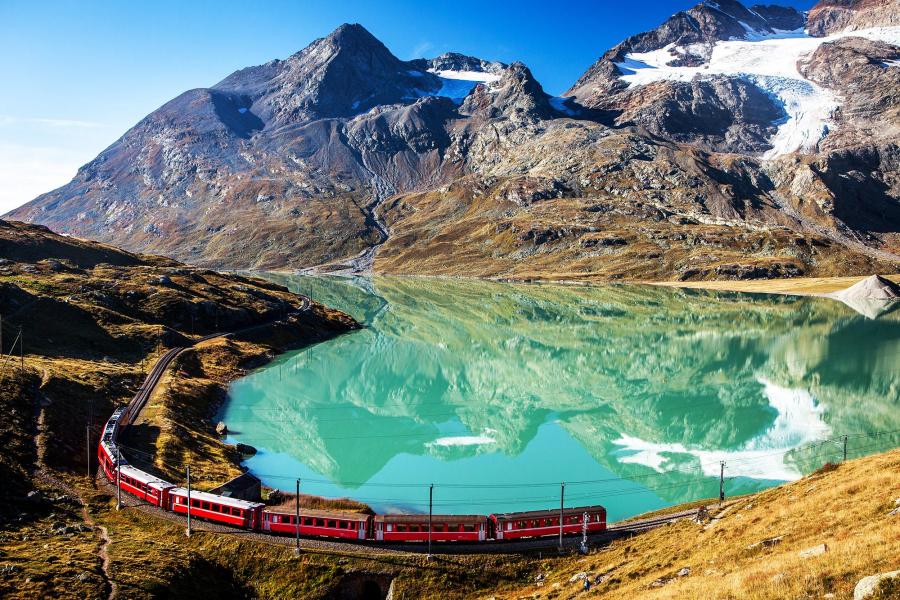 İzmir'den Bernina Express İle Noel Pazarları Turu Sunexpress İle 4 Gece (ADB--MXP-ADB) 26 Kasım