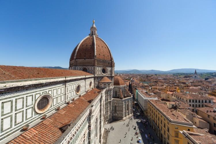 İzmir Hareketli Otobüs ile Büyük İtalya ve Yunanistan Masalı 7 Gece Ekstra Turlar ve Çevre Gezileri Dahil