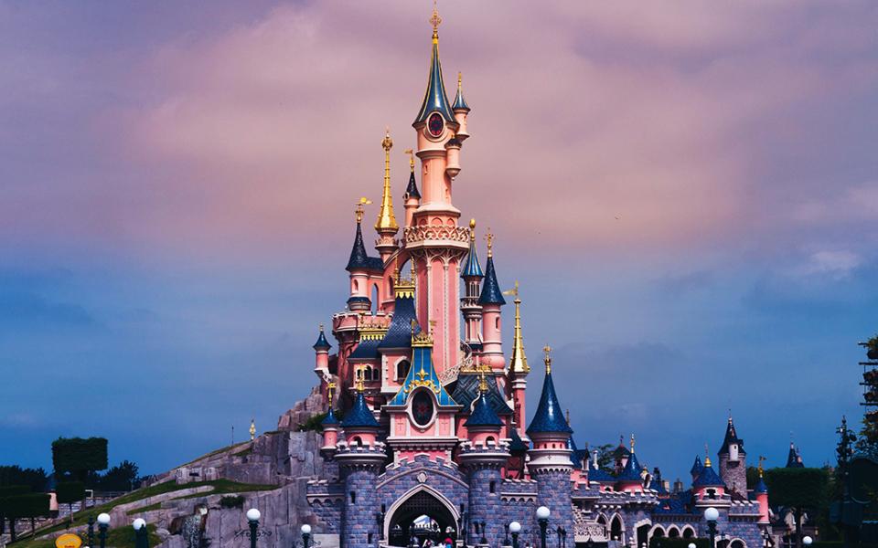 Paris-Disneyland Serüveni Turu Türk  Hava Yolları ile 3 Gece ( CDG-CDG)
