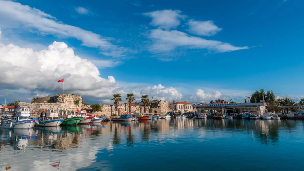 İkonik Alaçatı Ot Festivali ve Urla Enginar Çiçeği Festivali Turu - 2 Gece Otel Konaklamalı İstanbul Çıkışlı