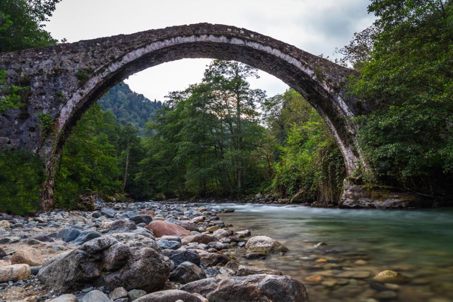 İzmir Çıkışlı Prestij Otobüsle Karadeniz Yaylalar ve Batum Turu (6 Gece 8 Gün)