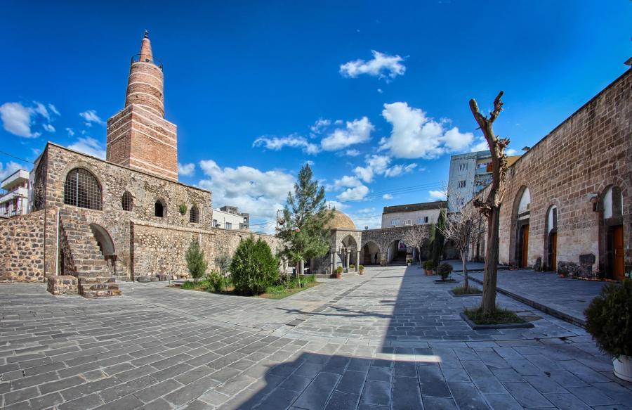 Bin Yıllık Rotalar Uçaklı Bitlis Ahlat Hizan Hakkari Yüksekova Berçelan Yaylası Turu (3 Gece Otel Konaklamalı)