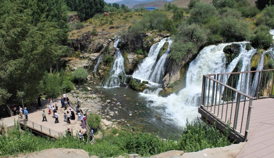 Thy İle Uçaklı Doğu Ekspresi Türkiyenin Çatısı Van Kars Erzurum Turu ( Uçakla Gidiş Dönüş)