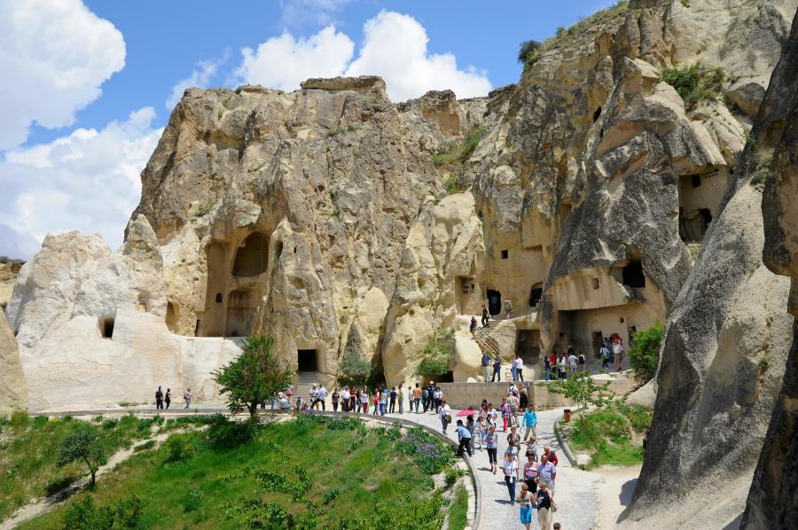 Kapadokya Ihlara Vadisi ve Hacı Bektaş Turu (1 Gece Otel Konaklamalı)