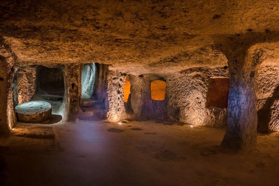 Kapadokya Ihlara Vadisi ve Hacı Bektaş Turu (1 Gece Otel Konaklamalı)