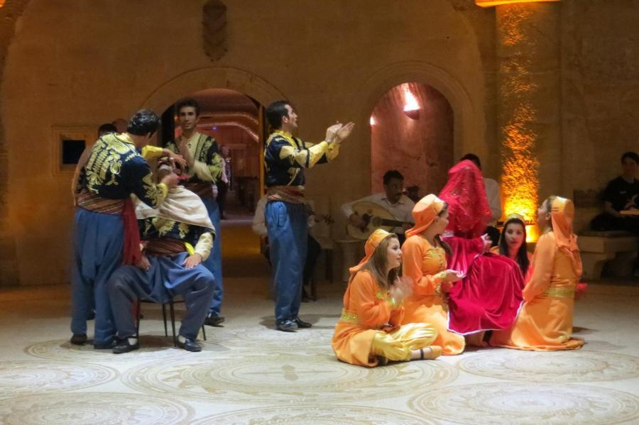 Kapadokya Ihlara Vadisi ve Hacı Bektaş Turu (1 Gece Otel Konaklamalı)