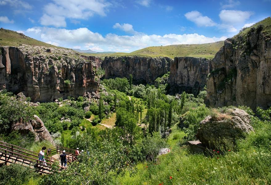  Batı Karadeniz Abant Safranbolu Amasra Turu (1 Gece Konaklamalı)
