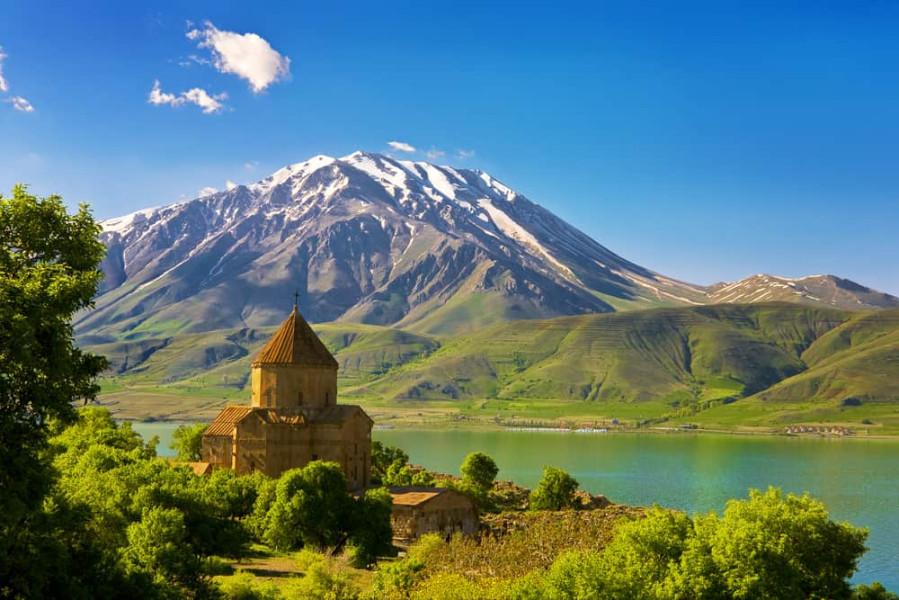 Uçaklı Rüya Gibi Doğunun Hazineleri ve Doğu Ekspresi Turu (5 Gece Otel Konaklamalı)