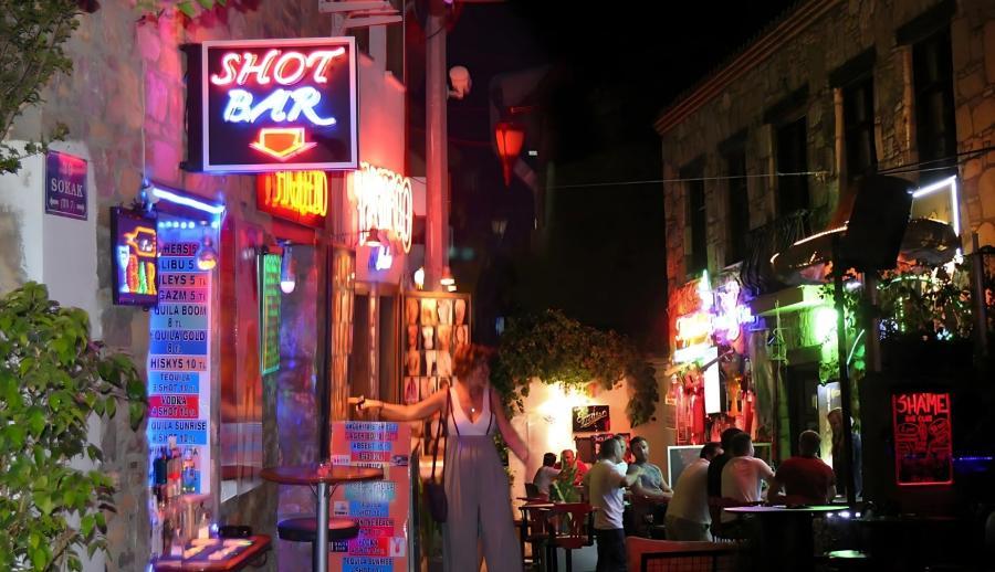 Uçaklı Likya Fethiye Ölüdeniz Akyaka Yüzme Ve Tekne Turu (3 Gece Otel Konaklamalı)