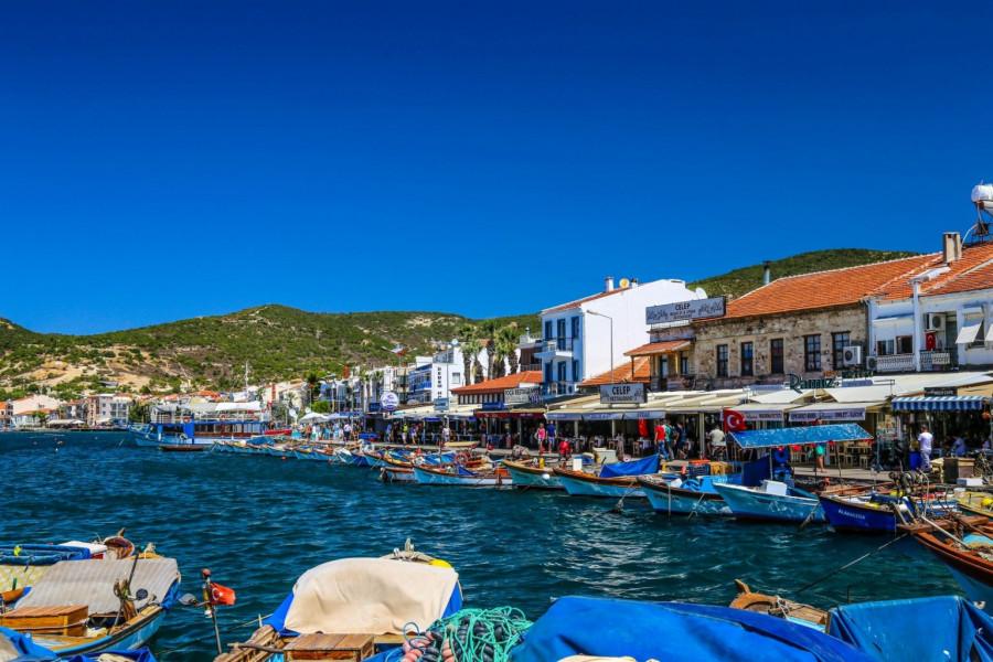  Egenin Saklı Köyleri Alaçatı Sığacık Seferihisar Foça Turu (2 Gece Otel Konaklamalı)