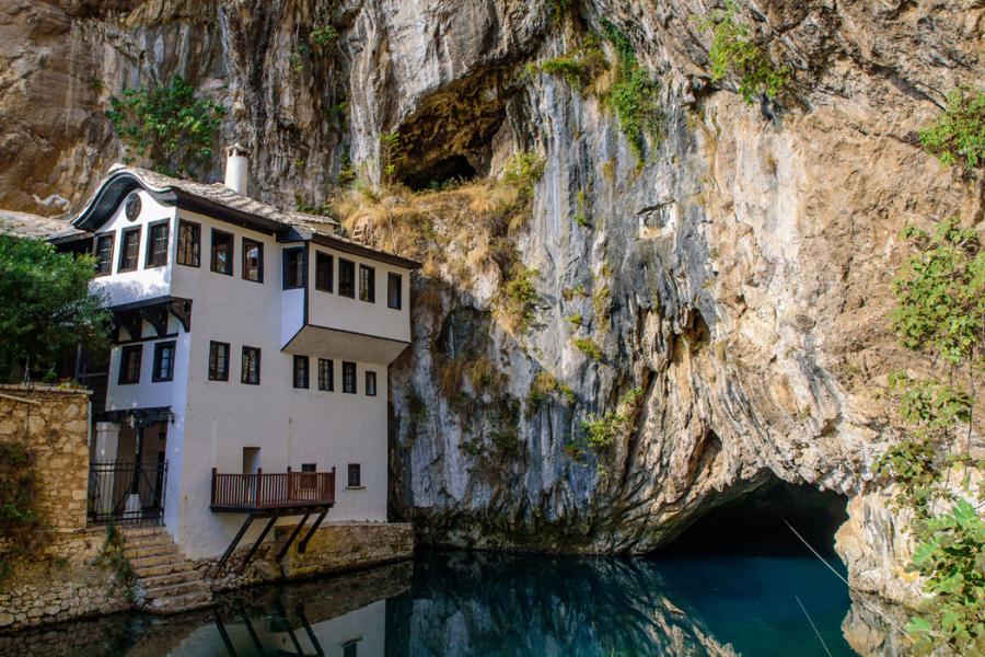 Otobüs ile Balkan Masalı (Ekstra Turlar, Akşam Yemekleri, Balkan Gecesi & Yunan Tavernası Dahil) (9 Gün 8 Gece, 7 Gece Konaklama) İzmir Çıkışlı