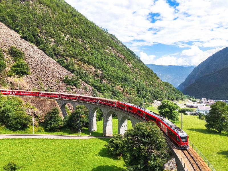 Bernina Express İle Bir Avrupa Masalı - THY İle 7 Gece - 2026 Sonbahar - ZRH BSL - Sabah Git Akşam Dön (22 Ekim 2026)