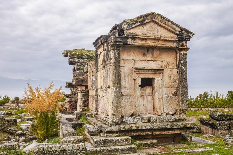 Isparta Gül Hasadı Salda Gölü ve Pamukkale Çeşme Alaçatı Turu (1 Gece Otel Konaklamalı)