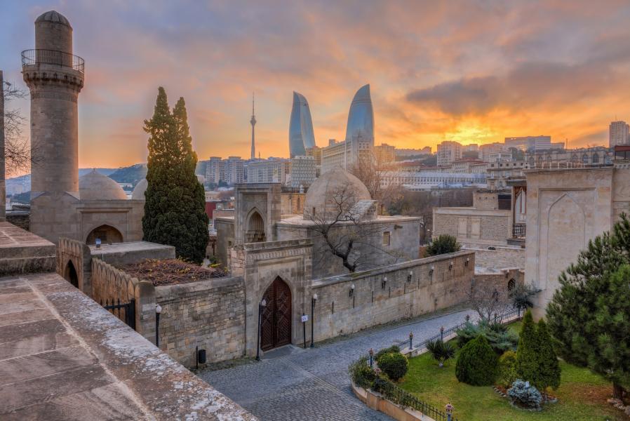 Görkemli Bakü Hazar’ın İncisi Türk Hava Yolları İle 3 Gece (Sonbahar – Kış Dönemi)