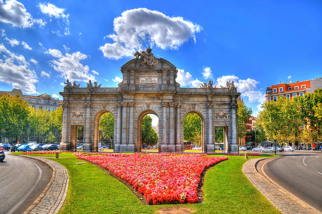Elegant Barcelona & Valencia & Madrid - 4 Gece - Pgs - (BCN-MAD)