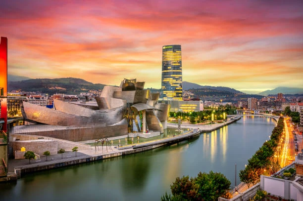 İzmir'den Mega Portekiz & Endülüs & İspanya Pegasus İle 9 Gece 2026 Kış (BCN-LIS)