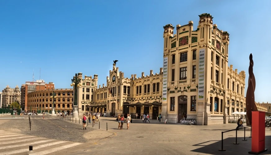 Baştan Başa İspanya Turu Türk Havayolları İle 7 Gece Kış Dönemi (BCN-MAD) 17 Ocak 2027 