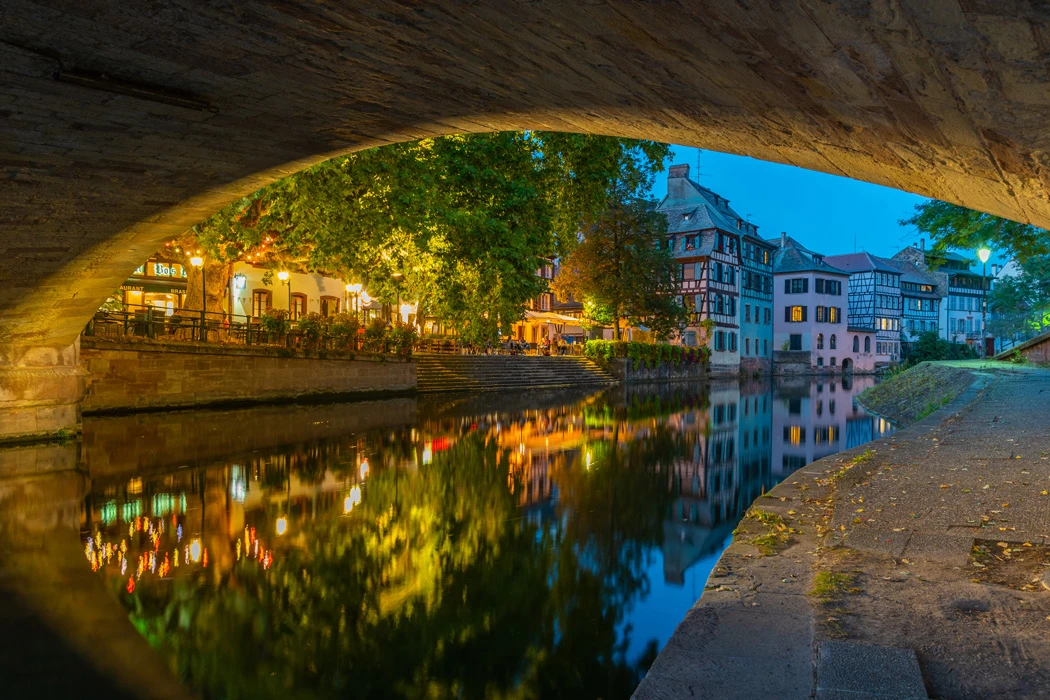 Romantik Yol & Bavyera Almanya Masalları Turu THY İle Kurban Bayramı Özel Ekstra Turlar Dahil 2027 (DUS-STR) 2. Paket 15.05.2027