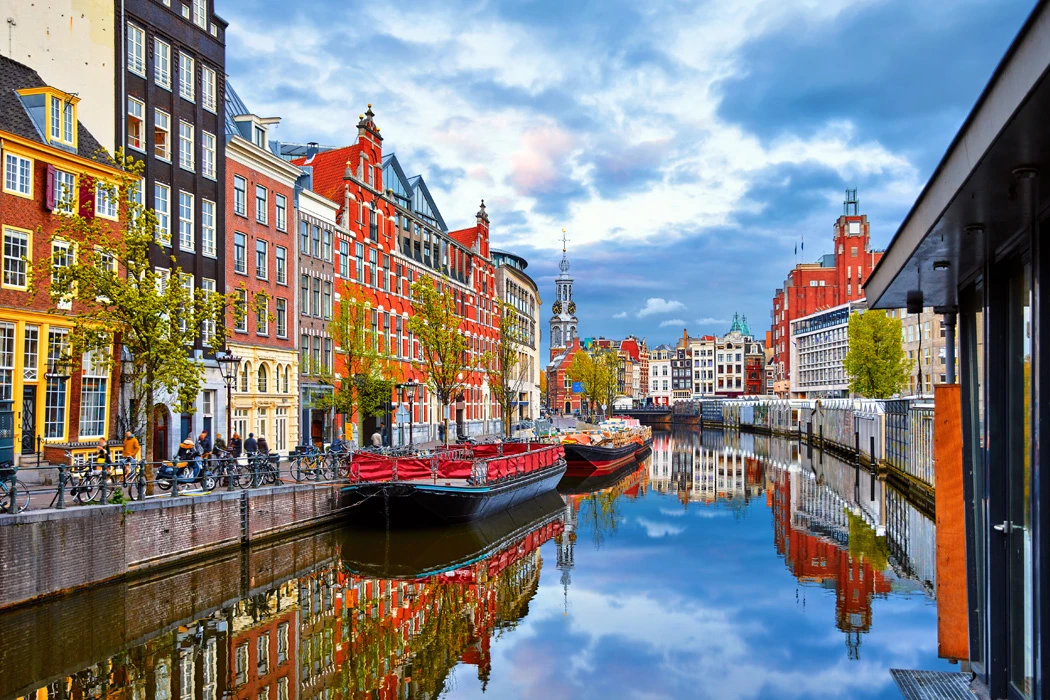 Adana Hareketli Grand Benelux Paris Alsace & Disneyland Turu SunExpress İle 7 Gece 8 Gün (DUS-DUS)