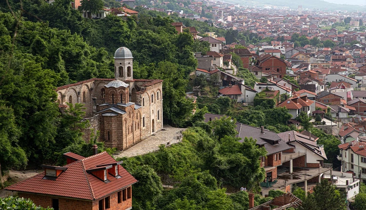 Kosovalı Büyük Balkanlar Ajet Havayolları ile Extra Turlar ve Akşam Yemekleri Dahil (SKP-PRN)
