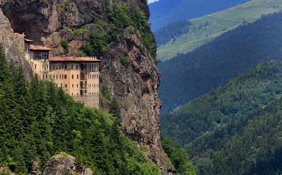 ISPARTA ÇIKIŞLI 5 GECE 6 GÜN DOYA DOYA KARADENİZ BATUM TURU