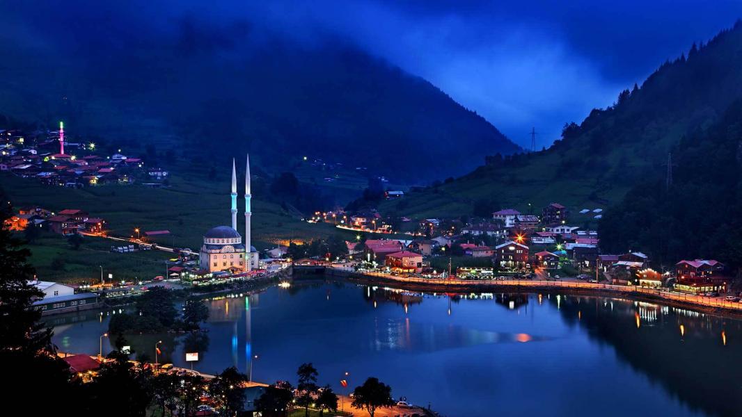 DENİZLİ ÇIKIŞLI 5 GECE 6 GÜN DOYA DOYA KARADENİZ BATUM TURU 