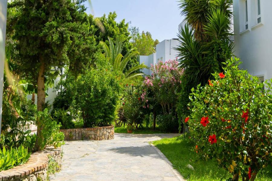 Leo Beach Resort / 4 Gece 5 Gün / +16 / Bodrum 