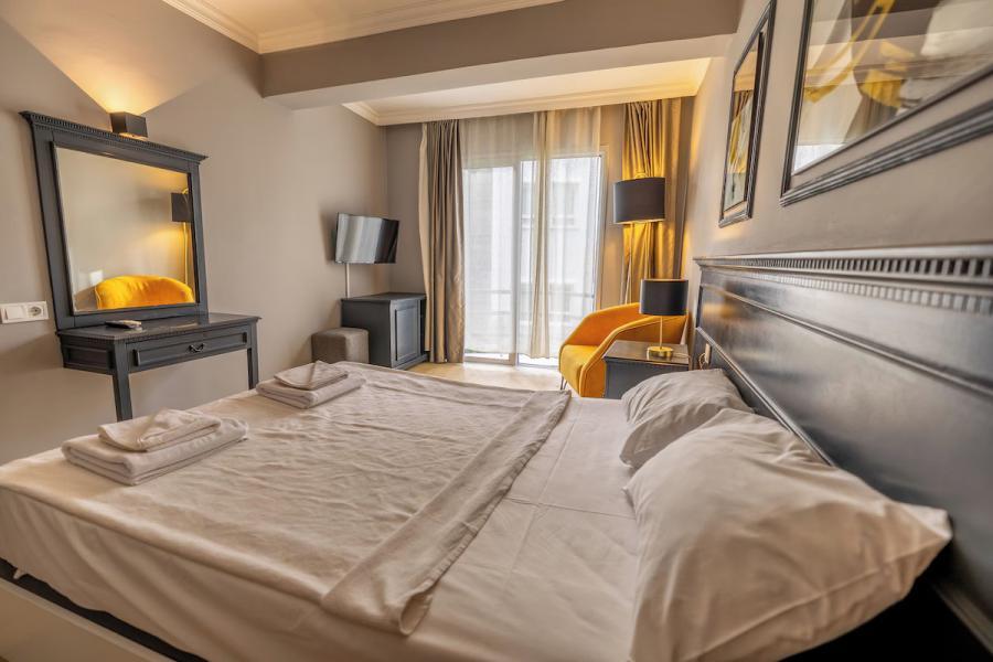 Leo Beach Resort / 3 Gece 4 Gün / +16 / Bodrum