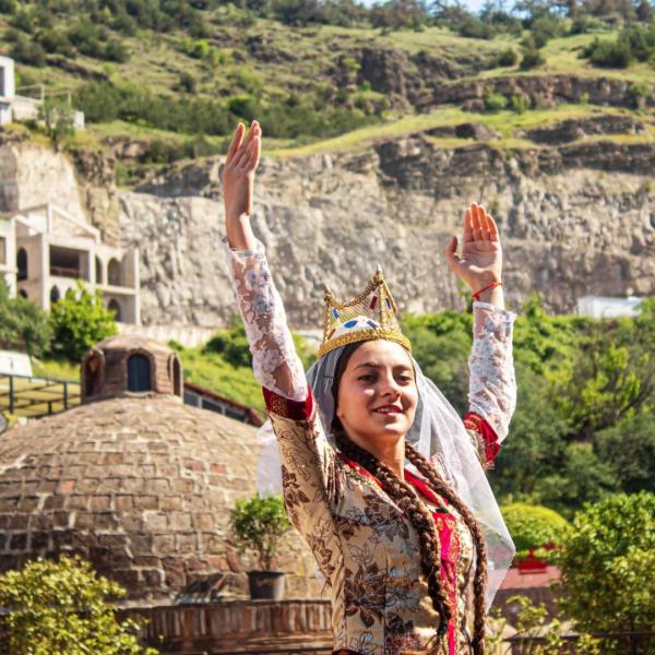 Bağ Bozumunda Tiflis