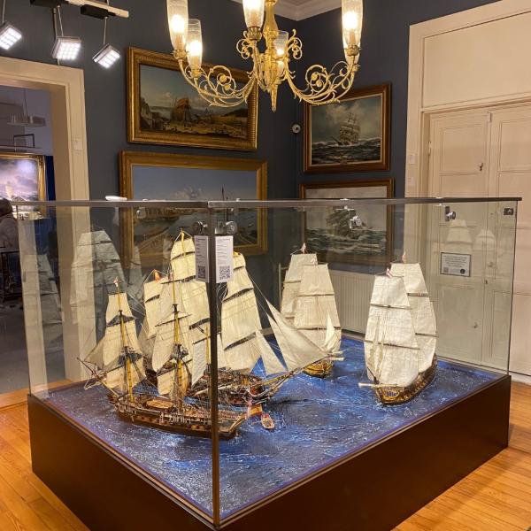 İnançlar Arasında: Kiliseler ve Köşkler