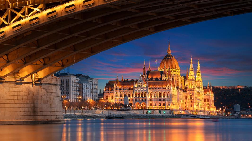 Noel Pazarları Budapeşte, Viyana, Prag Turu - Sabiha Gökçen Çıkışlı