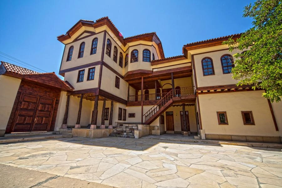 Samsun Çıkışlı Gürün Darende - Kemaliye Divriği Turu 