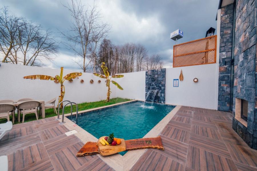 Sapanca Kokina Suit