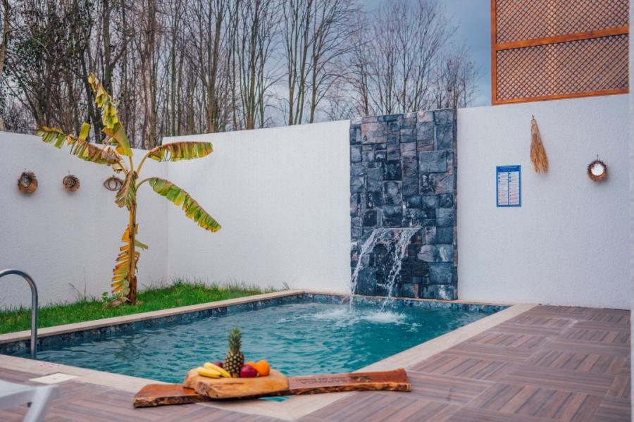 Sapanca Kokina Suit