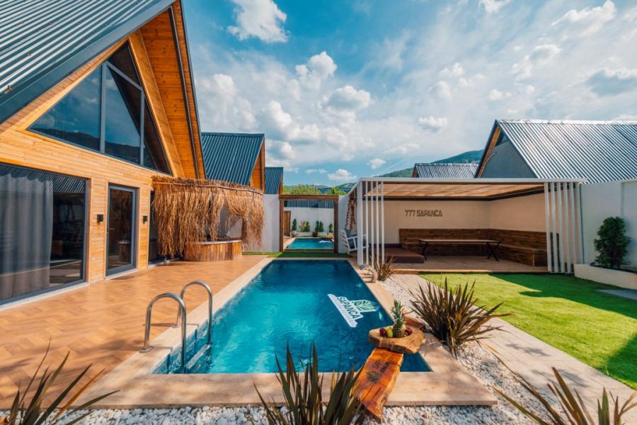 777 Sapanca Bungalov