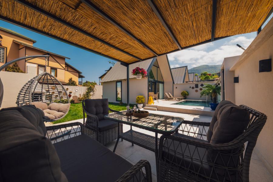 Dolce Suit's Bungalov