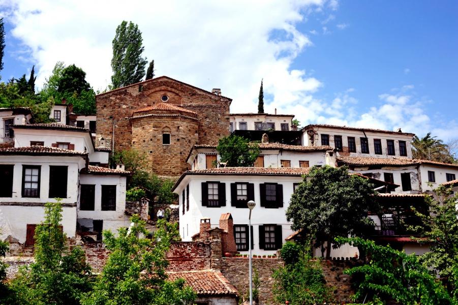 İzmir Turu | Efes - Şirince - Kuş Adası - Cunda - Ayvalık - Meryem Ana | 1 Gece Otel Konaklamalı 