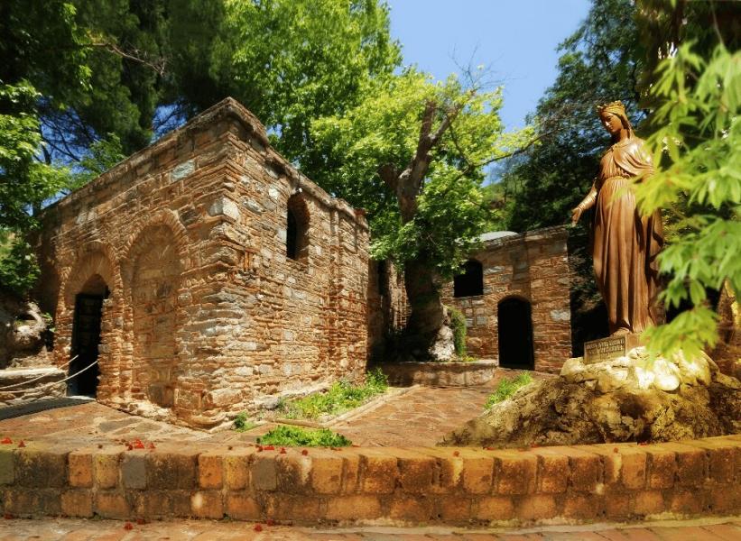 İzmir Turu | Efes - Şirince - Kuş Adası - Cunda - Ayvalık - Meryem Ana | 1 Gece Otel Konaklamalı 