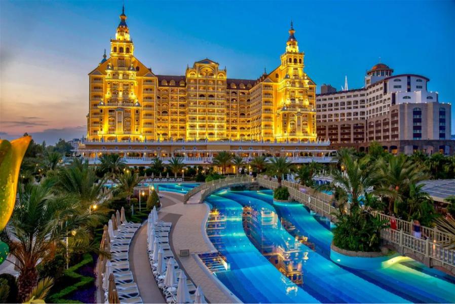 Royal Holiday Palace