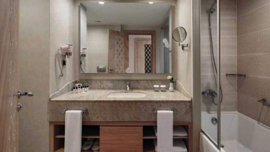 Royal Alhambra Palace Hotel